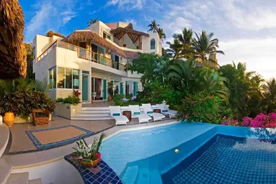 Image de Superbe 9000 pied carré Casa Dos Palapas- chef inclus