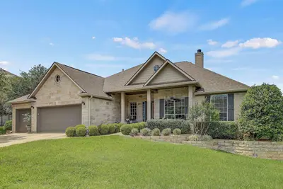 Image de Luxueuse maison exécutive à proximité des lieux de musique et de la gastronomie