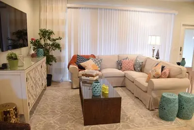 Image de Profitez d'Orlando avec nous - Windsor At Westside Resort - Bienvenue dans une villa contemporaine avec 4 lits et 3 bains - 4 milles de Disney