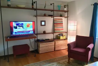 Image de Maison de ville meublée avec garage - Au bord du lac Harriet - Le meilleur emplacement de tous les temps!