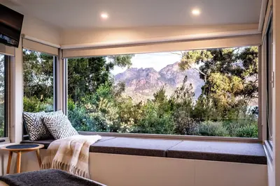 Image de Driftwood est situé dans un superbe emplacement en bord de mer virtuel