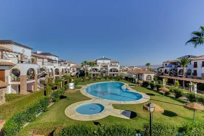 Image de Bel Apartement dans résidence Al Andalus Residencial, Vera Playa, Wifi