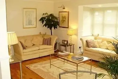 Bel appartement avec parking dans le centre de Royal Windsor