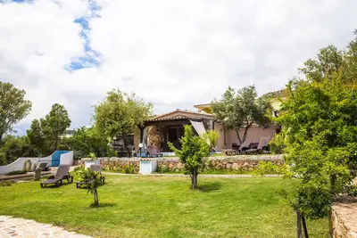 Image de Maison mitoyenne entourée d'un beau jardin