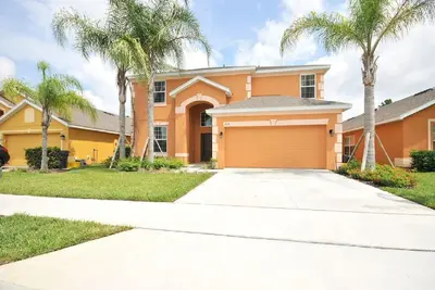 Image de Villa Watersong 6 chambres, 5 salles de bain + 2 x 1/2 bains, piscine / spa avec salle de jeux