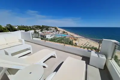 Image de Superbe vue sur la mer, 3 Chambre maison moderne Surplombant plage Vale do Lobo