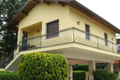 Image de Villa dans un quartier exclusif entouré par la nature et à quelques pas de la mer