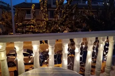 Image de Terrasse ensoleillée privée sur le toit, vue sur la mer, exposition sud, WiFi et climatisation