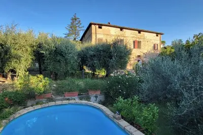 Image de Le Olivella, ancien presbytère de 1600 oliviers et d'herbes avec piscine