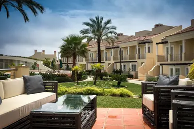 Image de Casa Vinho, maison de ville luxueuse de 4 chambres à coucher, Palmyra, Vila Sol