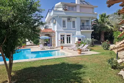 Image de Belle Villa Dans Ovacik avec piscine privée et vue sur la montagne