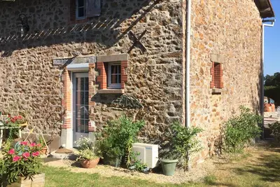 Image de Air Conditioned Gîtes De La Haute Rue 25 Minutes From The Airport, cab, car rental