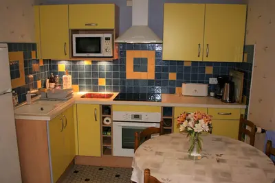 Image de Petite Maison Mitoyenne, au calme. En Campagne, proche plage. Classée 2 étoiles