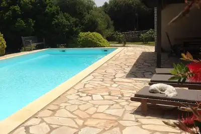 Image de Maison individuelle climatisée avec accès piscine privée
