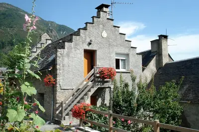 Image de Appartements de charme 2/4 dans une ancienne bergerie-Accès Wifi