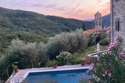 Image de Maison de charme, dolce vita avec piscine, nature