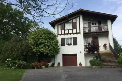 Image de Belle maison basque Ă Sare au Pays Basque