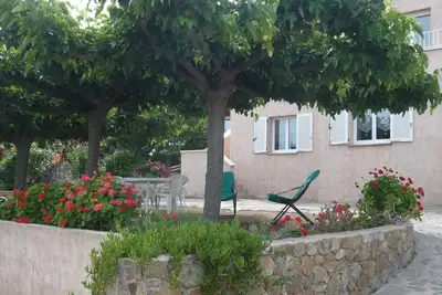 Image de Bel appartement dans villa avec extérieur arboré à Monticello en Haute Corse