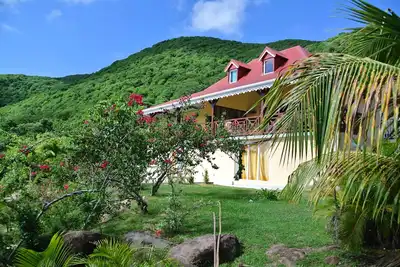 Image de Résidence Coco D'Iles, Ti Coco Appartement superbe vue sur la baie des Saintes