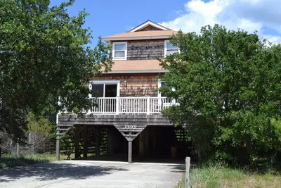 Image de Quaint Beach Cottage De notre famille à la vôtre. . . . .