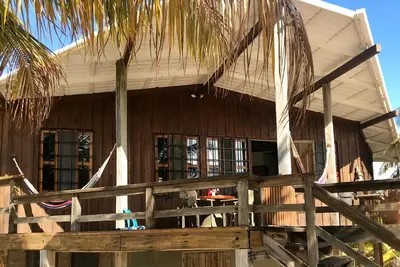 Image de Une Des Propres Proprietes 5 Etoiles Sur La Plage. Fin Nord Du Village.