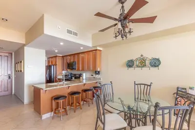 Image de ✔ OceanFront at Las Palomas Diamante 2 lits king size + canapé-lit, 2 salles de bain