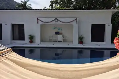 Image de Golf (devant Tee 11), Piscine, Service, une histoire, 4 chambres, Internet, Palapa, Van