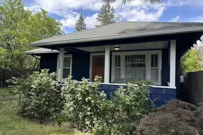 Image de Basalt Bungalow-Walk downtown, Newport Mkt, boutiques, vélos, bain à remous