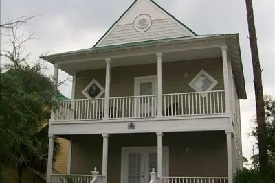 Image de Villa privée de 2 chambres dans Tropical Resort Village