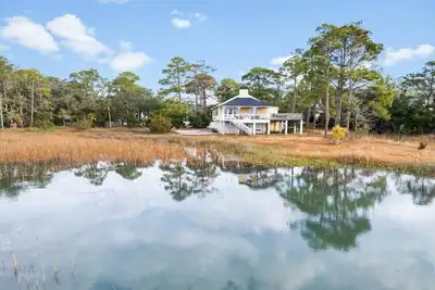 Image de Une vue imprenable, à quelques pas de la plage, privé, endroit parfait pour se détendre