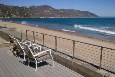 Image de Oceanfront Gated Retreat sur la plage de Faria entre Ventura et Santa Barbara