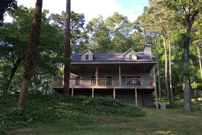 Image de Lakehouse Paradise sur Greers Ferry Lake, Arkansas