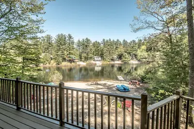 Image de ** Charmante Famille Cottage Au Bord De L'Eau **