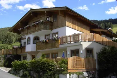 Image de Ganschnigg, Maison - Appartement / 3 chambres / douche, Wc