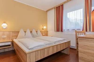 Image de Chambre triple 20 (1 chambre) - Theresa, *** Hotel- pension