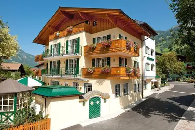 Image de Suite Tower avec bain à remous, douche à jet d'air, 2 étages - Römerhof, Landhotel
