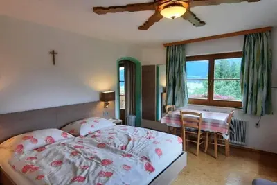 Image de Appartement / Salon / Douche, Toilettes - Wieser, maison