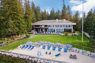 Image de Villa Z Ă Sandpoint. , Domaine, Bord de l'eau, Plage, Kayaks. Magnifique!
