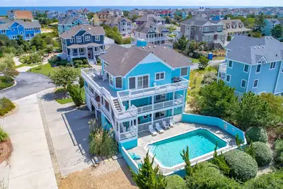 Image de Série Signature - 5 chambres avec toutes les commodités - Près de la plage et des commerces