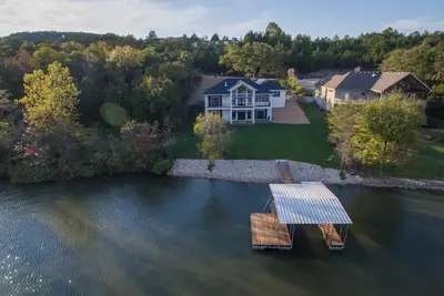 Image de Old Kinderhook, Golf, nouvellement construit, maison au bord de l'eau, 6 chambres