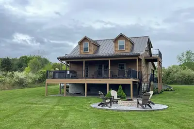 Image de Château: cabine haut de gamme avec une belle vue sur le lac!