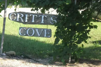 Image de Lac intermédiaire, lac central, Mi, Cottage Critts Cove