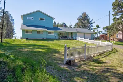 Image de Beach Retreat ~ Un \"régal\" à avoir pour tous. . . même le chien!