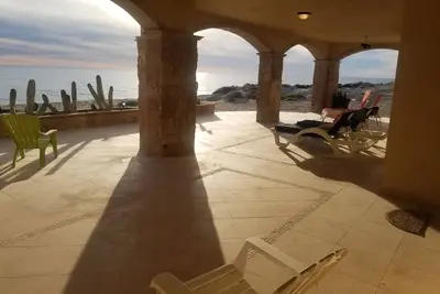 Image de Promotions Appeler Kim. 5 Bdrm Sleeps 20! Table De Billard. PRIVÉ GARDÉ. 4X4s