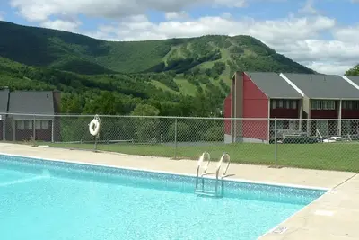 Image de Hunter Mountain Townhouse à Scribner Hollow - 12 personnes