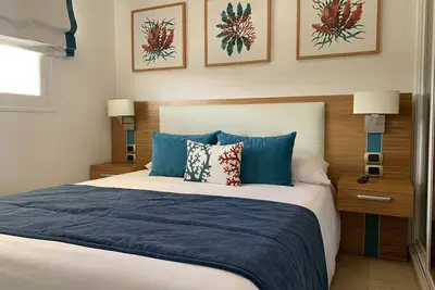 Image de Appartement moderne et élégant avec vue sur la piscine et 2 chambres à Cana Rock