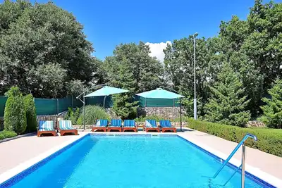 Image de Belle maison de vacances privée avec Wifi, climatisation, piscine privée, Tv, terrasse, parking