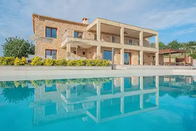 Brand new luxury villa with 7 bedrooms, private pool and stunning sea views