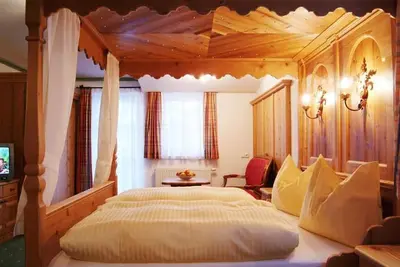 Image de Chambre double A avec baignoire et toilettes séparées - Hauserbauer, Alpengasthof-Landhotel