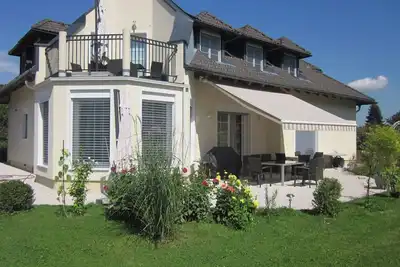 Image de Nouveau, grand appartement ultramoderne, jusqu'à 6 personnes, plage familiale et gratuite!